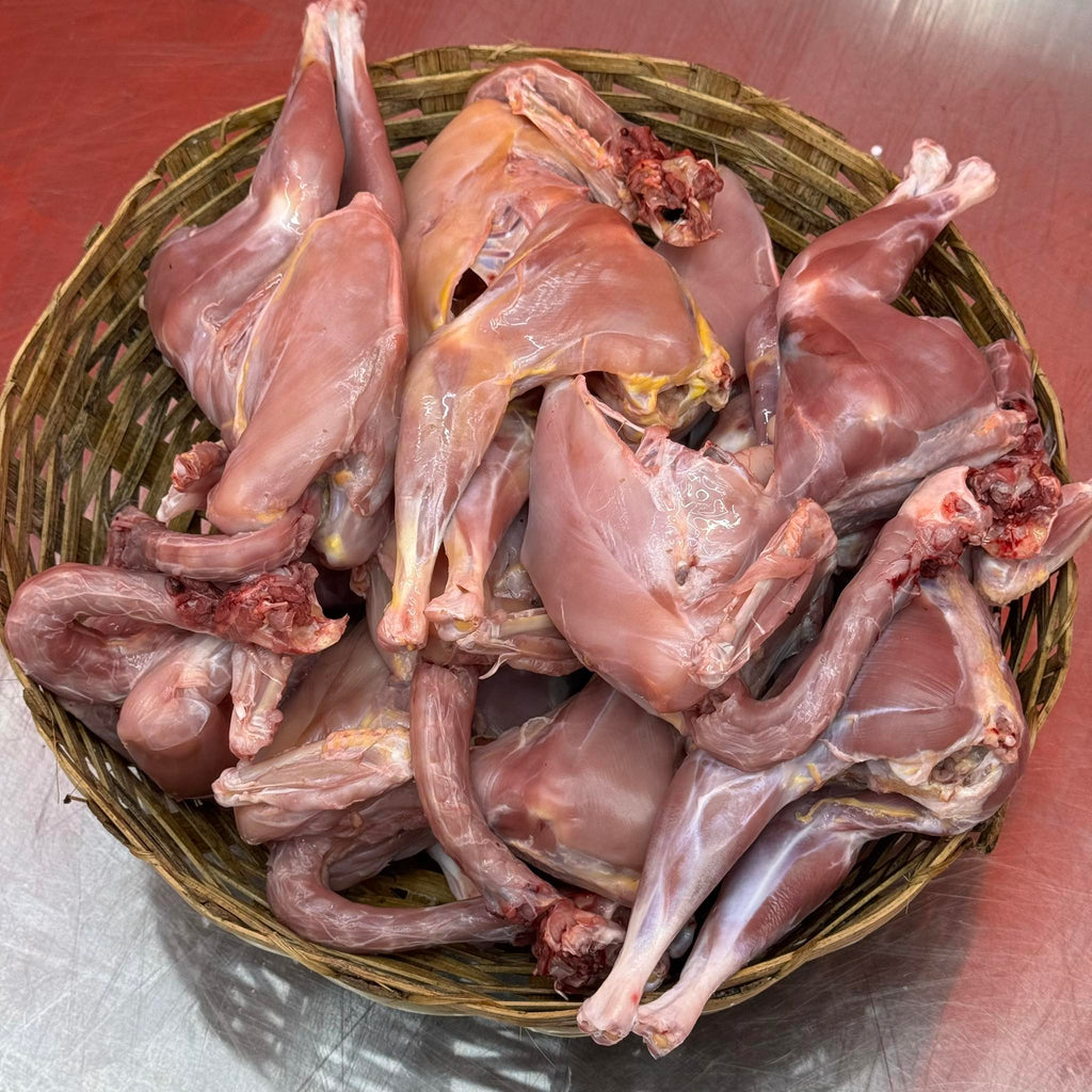 গ্রামের দেশি রাতা মোরগ লাইভ ওয়েট ৯০০/৯৫০গ্রাম সাইজ